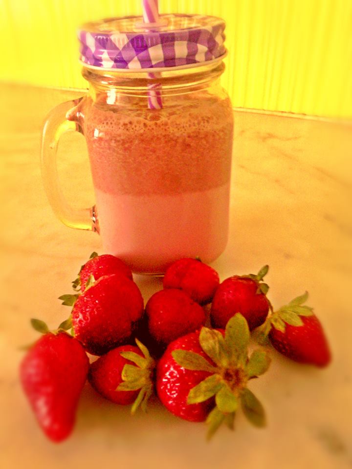 strawberry cocoa milkshake